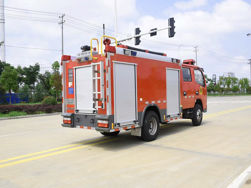 國六5噸東風(fēng)大多利卡泡沫消防車